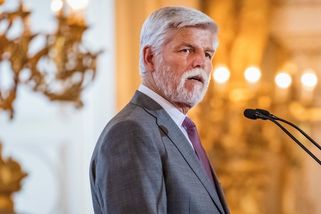Pavel chce s Babišem oznámit společnou cestu na summit NATO, nevyloučil kompetenční žalobu - Novinky